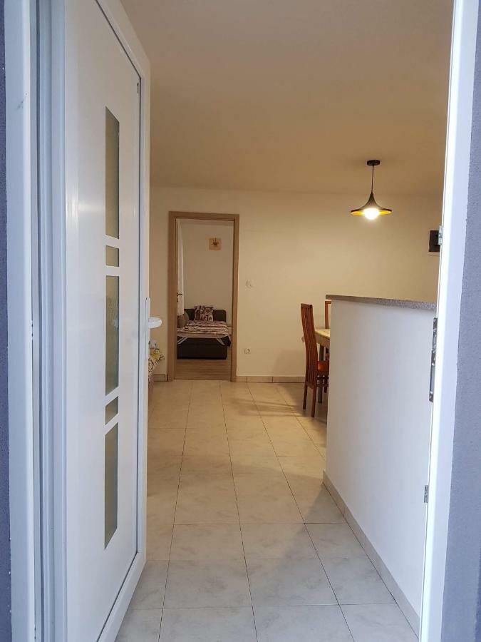 Apartment Natali Brseč Exteriör bild
